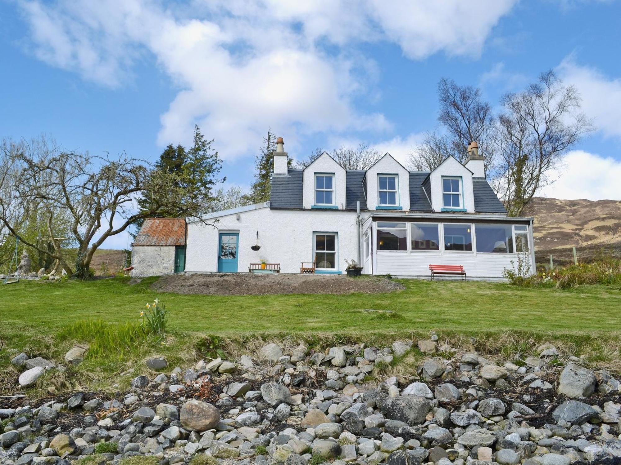 Loch Shore Cottage Dornie Εξωτερικό φωτογραφία
