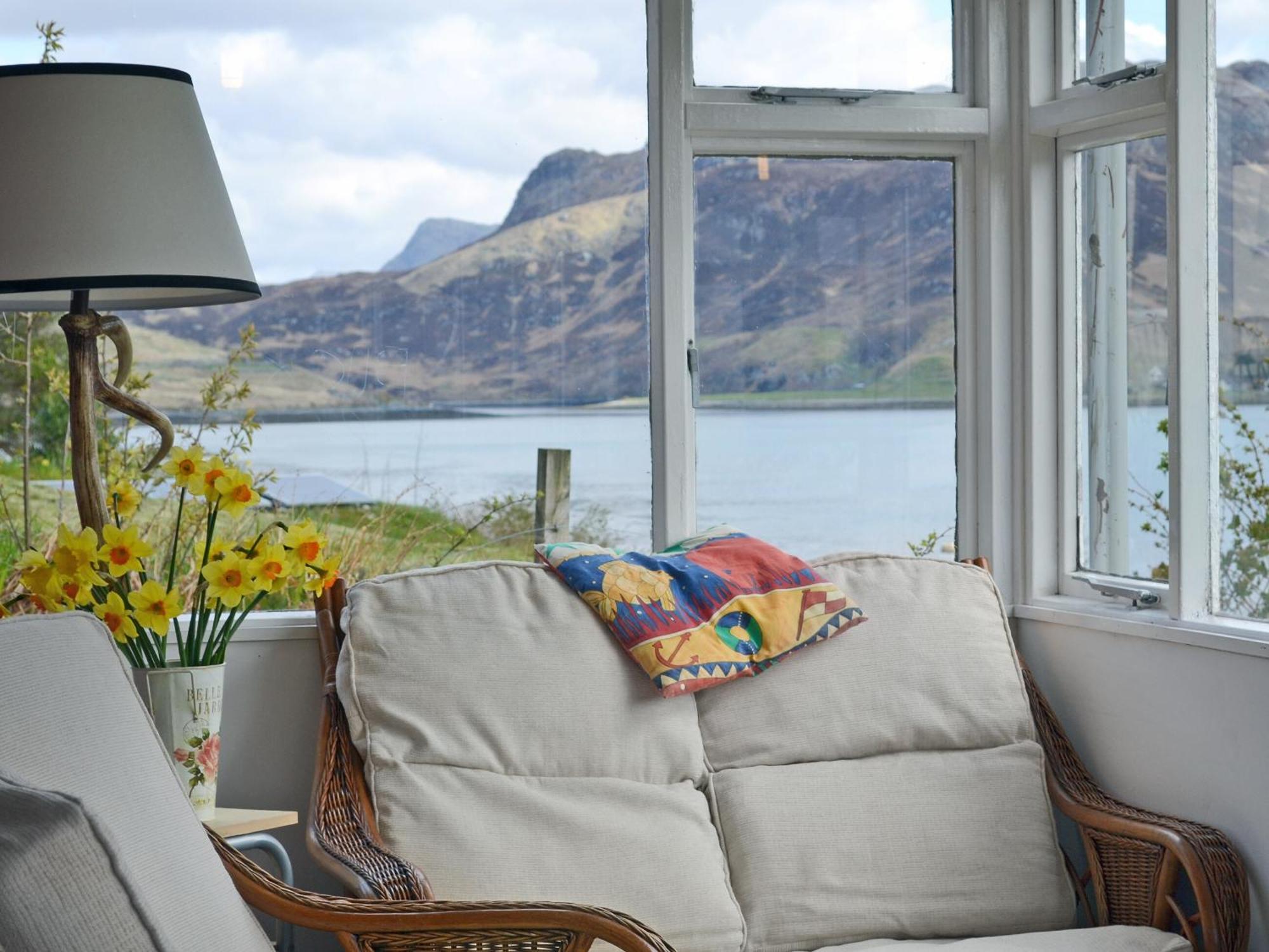 Loch Shore Cottage Dornie Εξωτερικό φωτογραφία
